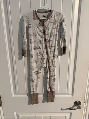 Remi & Friends Neutral Airplane Print Zip-Front Kids One-Piece 18-24 months